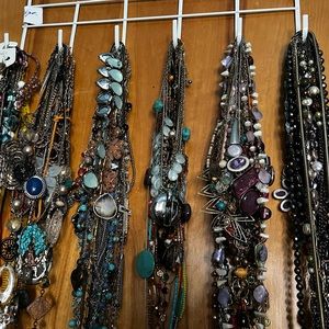 30 pcs Necklaces grab bag jewelry lot